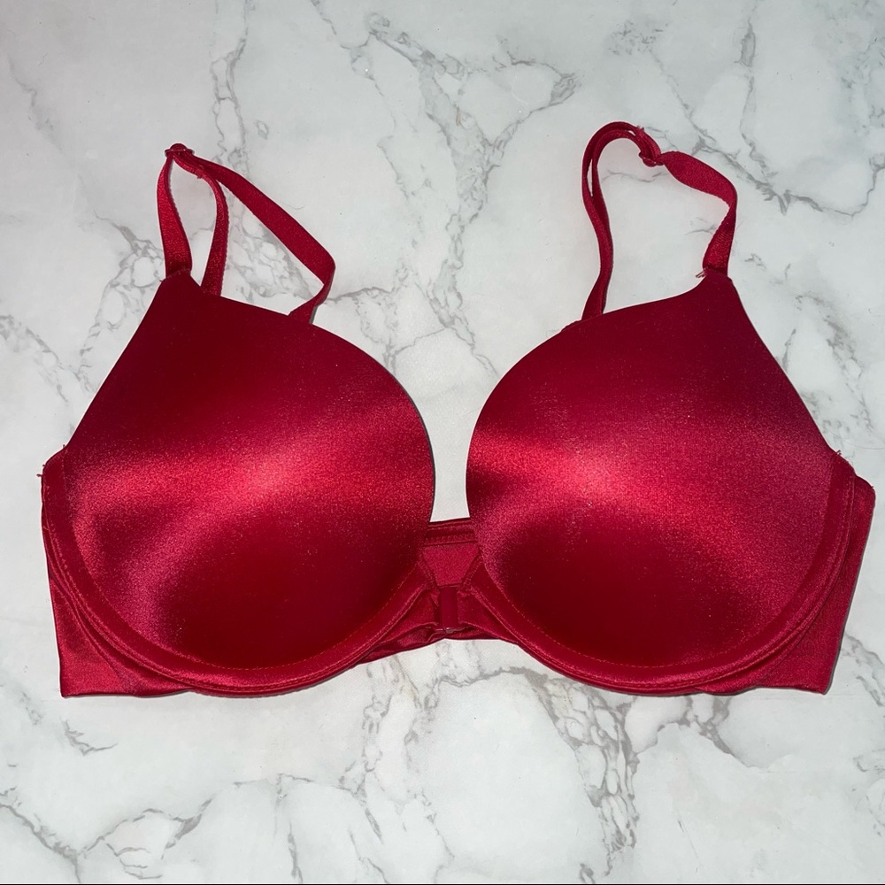 Victoria’s Secret Very Sexy Push Up Bra 32C Red